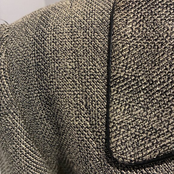 Ladies 2-Piece Career Jacket & Skirt Suit - Picture 2 of 2